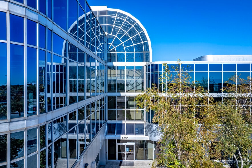 More Photos Of 2655 N Sheridan Way, Mississauga Office For Lease