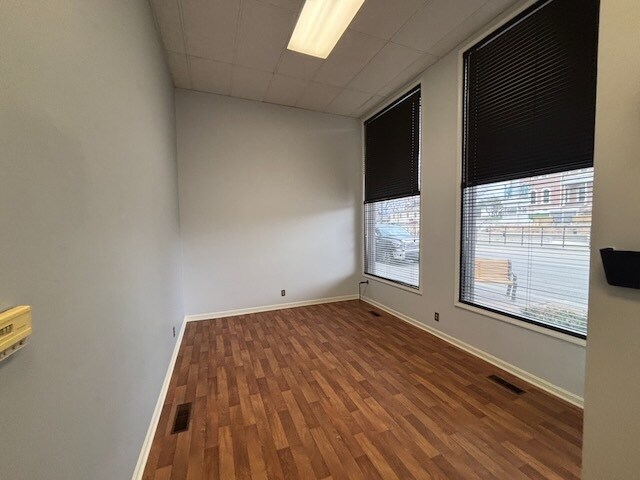 More Photos Of 309 Main St, Mount Vernon Office Residential For Sale