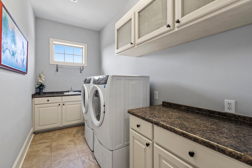 More Photos Of 220 Fincher Rd, Pauline Lodge Meeting Hall For Sale