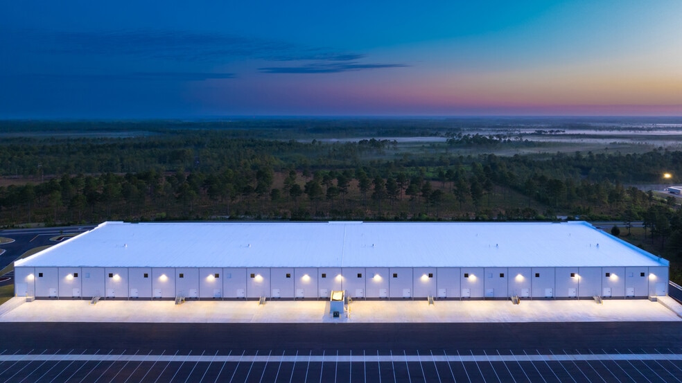 Primary Photo Of 3940 US Highway 421 N, Wilmington Unknown For Lease