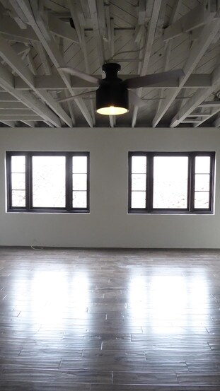 More Photos Of 451-461 E Main St, Ventura Storefront For Lease