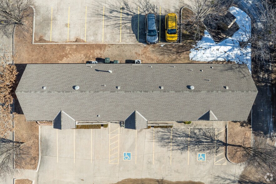 More Photos Of 2120 McKown Dr, Norman Office For Lease