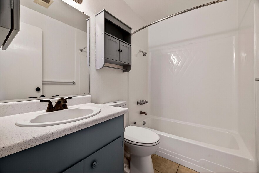 More Photos Of 1431-1435 Warner St, Chico Apartments For Sale