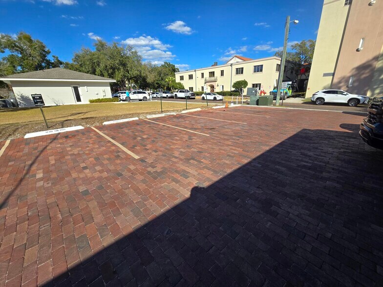 More Photos Of 163 E Morse Blvd, Winter Park Storefront Retail Office For Lease