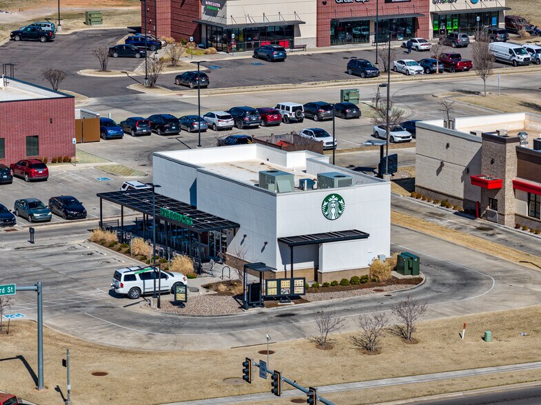 Primary Photo Of 14307 NE 23rd St, Choctaw Restaurant For Sale