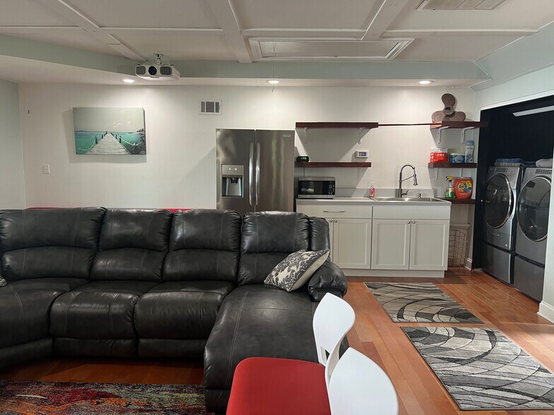 More Photos Of 3227 River Rd, Louisville Hospitality For Sale