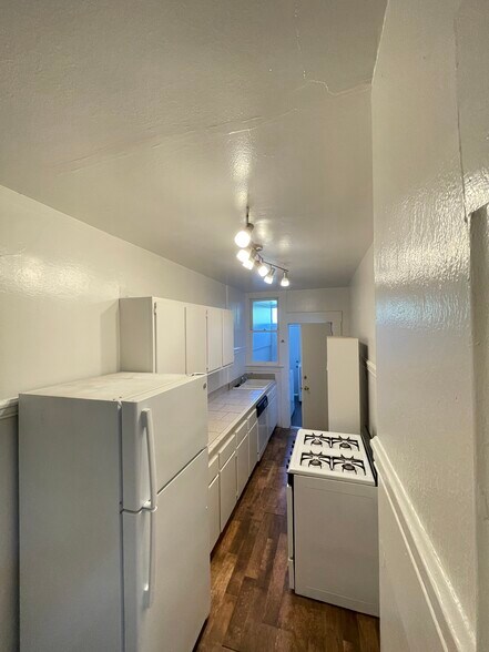 More Photos Of 620 14th St, Sacramento Apartments For Sale