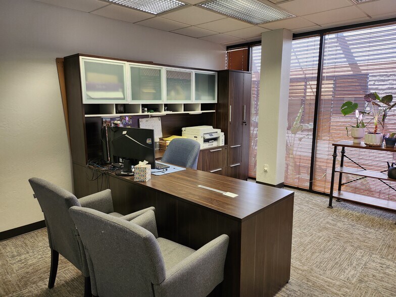More Photos Of 1811 S Alma School Rd, Mesa Office For Lease