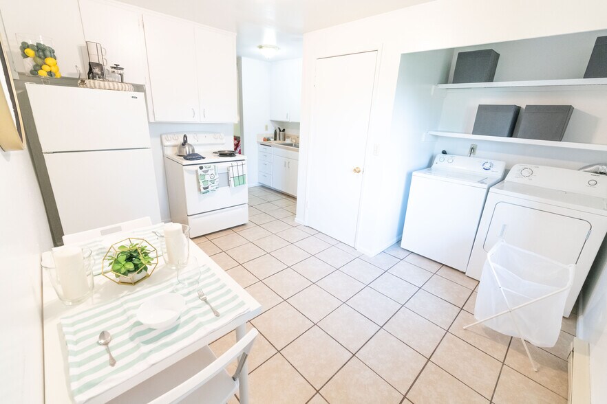 More Photos Of 619 1st Ave S, Kent Multifamily For Sale