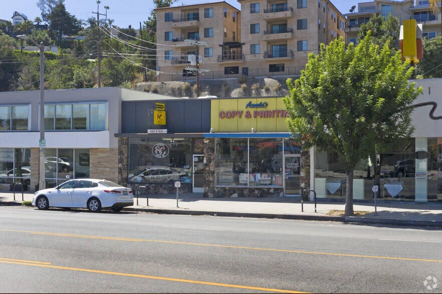Primary Photo Of 11748 Ventura Blvd, Studio City General Retail For Sale
