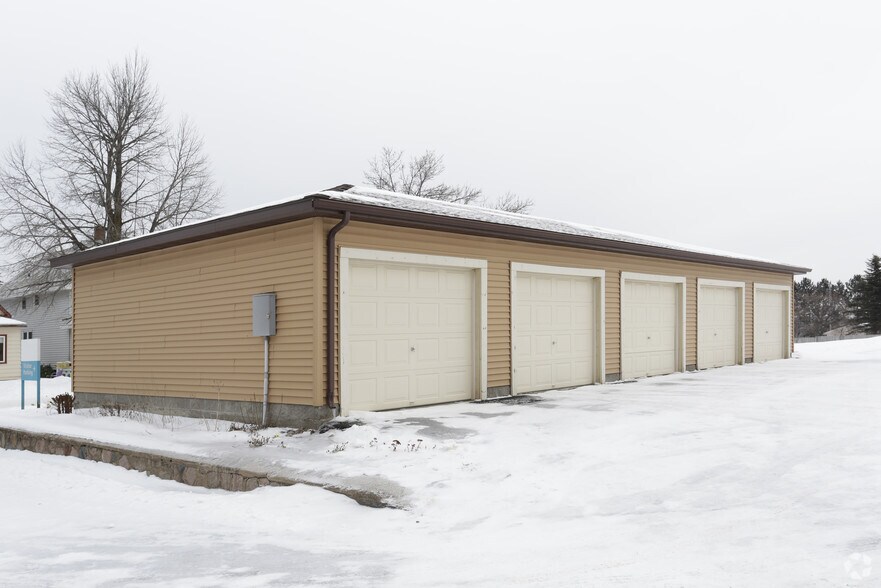More Photos Of 400 1st Ave SW, Chisholm Apartments For Sale