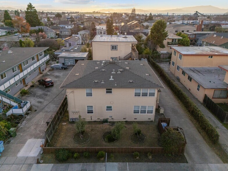 More Photos Of 1412-1416 9th St, Berkeley Apartments For Sale