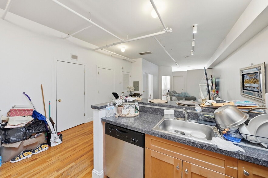 More Photos Of 378 George St, New Brunswick Storefront Retail Residential For Sale