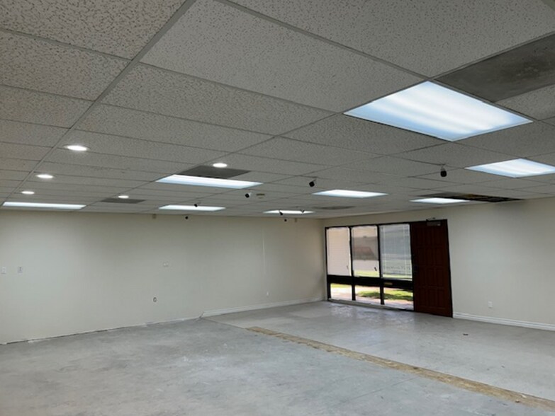 More Photos Of 2412 N Ponderosa Dr, Camarillo Medical For Sale