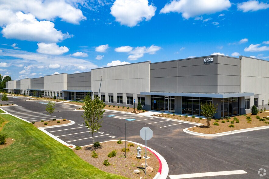 Primary Photo Of 6520 Corporate Ct, Alpharetta Manufacturing For Lease