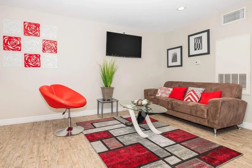 More Photos Of 9402 Synott Rd, Houston Apartments For Sale