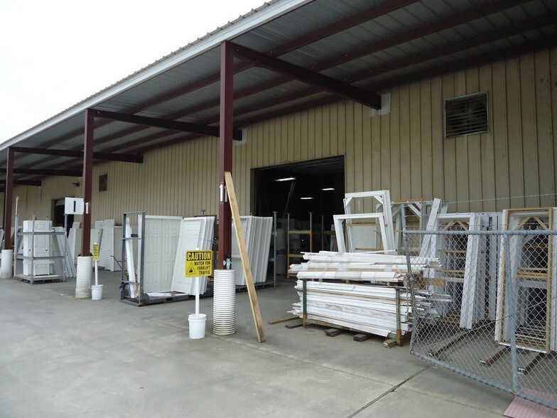 More Photos Of 11765 Darryl Dr, Baton Rouge Warehouse For Lease