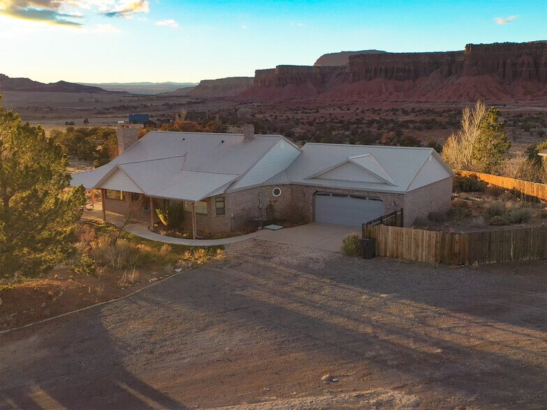 More Photos Of 397 N Wendy St, Torrey Specialty For Sale