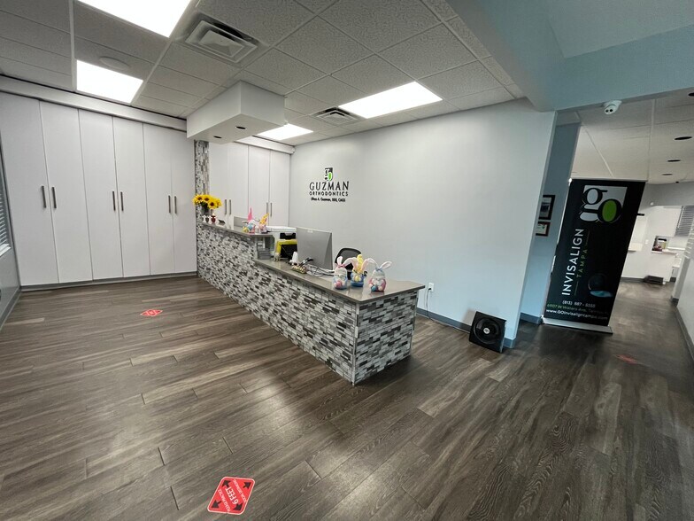 More Photos Of 6905-6907 W Waters Ave, Tampa Medical For Sale