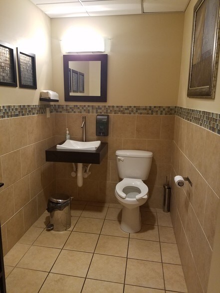 More Photos Of 2440 Sandy Plains Rd, Marietta Office For Sale