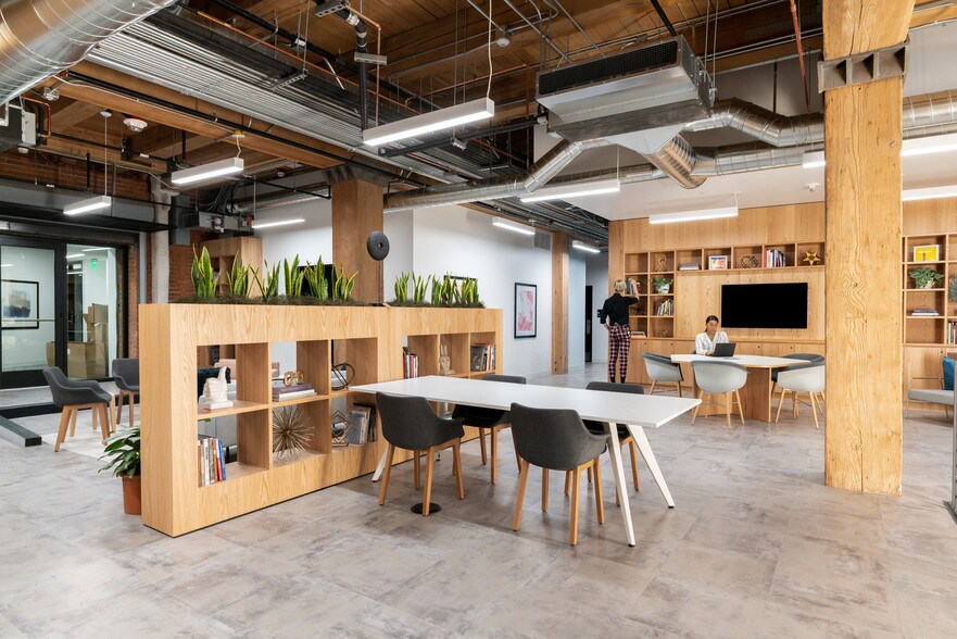 More Photos Of 450 Alaskan Way S, Seattle Coworking Space
