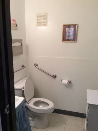 More Photos Of 560 Greenbrier Dr, Oceanside Unknown For Lease