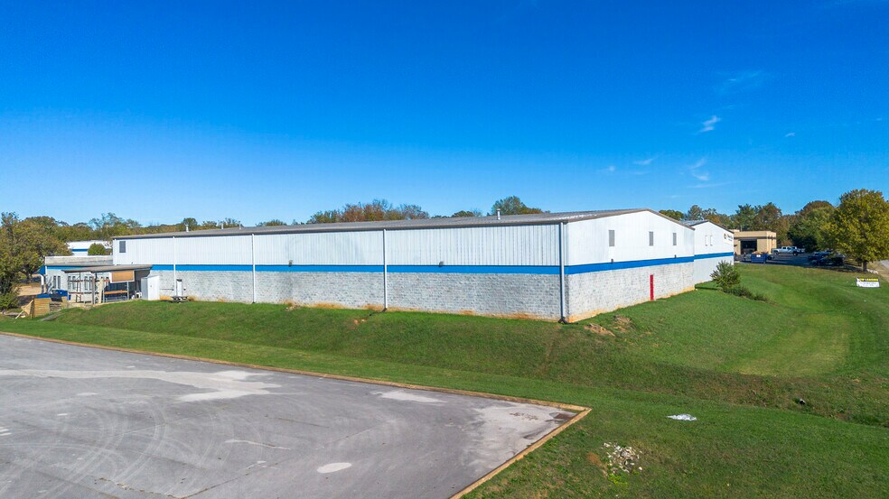 More Photos Of 6130 Preservation Dr, Chattanooga Light Distribution For Sale