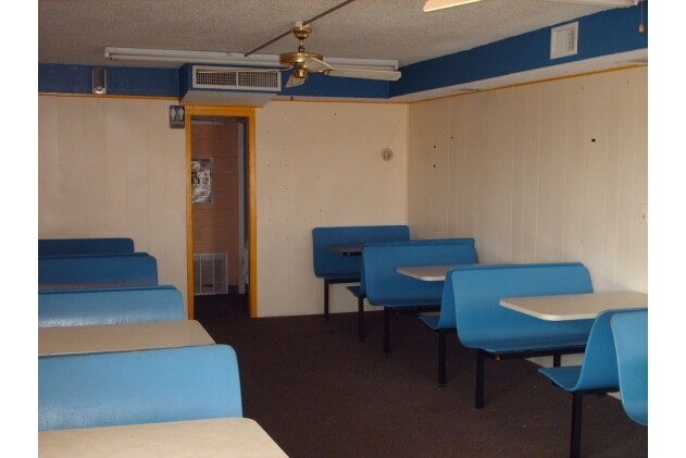 More Photos Of 709 Main St, Wolfforth Fast Food For Sale