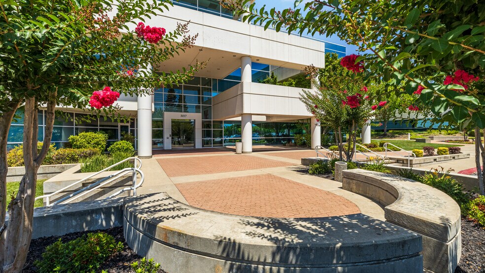 More Photos Of 3017 Douglas Blvd, Roseville Office For Lease