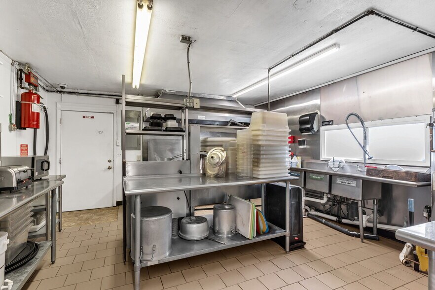 More Photos Of 2301 E Main St, Canon City General Retail For Sale