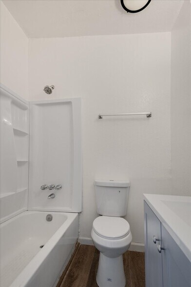 More Photos Of 2520 Ohio Ave, Richmond Apartments For Sale