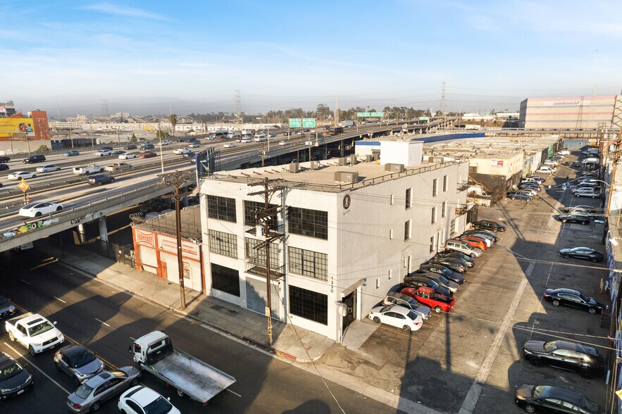 Primary Photo Of 1330 S Santa Fe Ave, Los Angeles Loft Creative Space For Lease