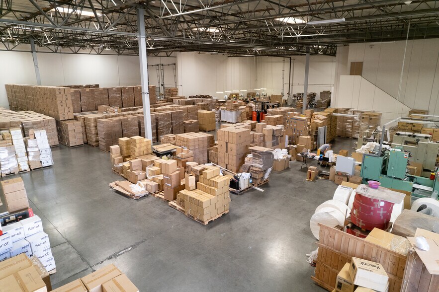 More Photos Of 1929 Campus Ave, Ontario Warehouse For Lease