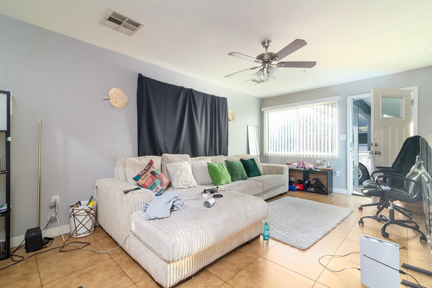 More Photos Of 822 E Montecito Ave, Phoenix Apartments For Sale