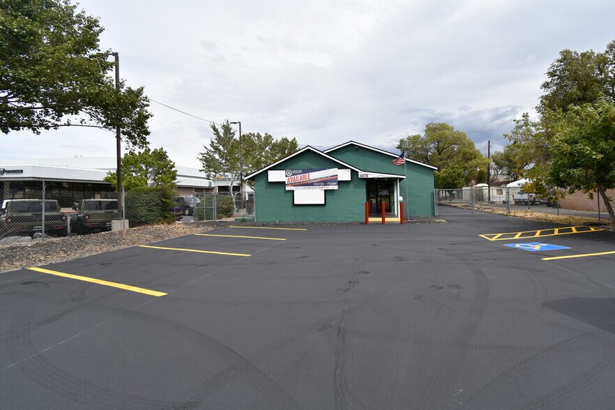 More Photos Of 3101 S Carson St, Carson City Freestanding For Lease