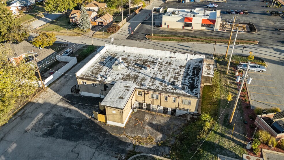 More Photos Of 3909 Saint Timothy Ln, Saint Ann General Retail For Lease