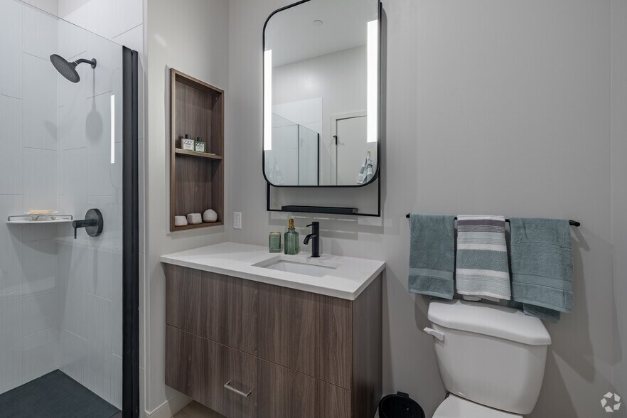 More Photos Of 2461 W 25th St, Cleveland Apartments For Lease