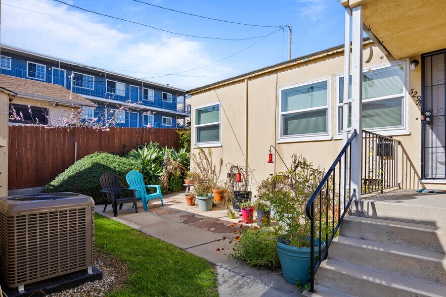More Photos Of 529 E Walnut Ave, El Segundo Apartments For Sale