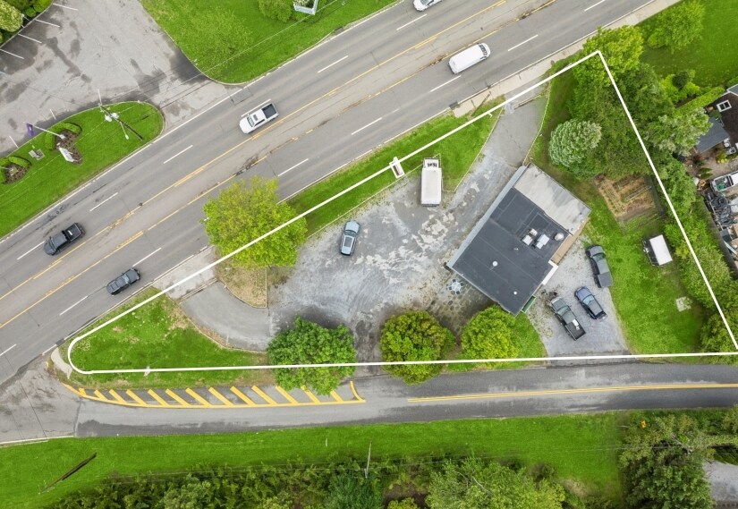 More Photos Of 590 County Road 39, Southampton Flex For Sale