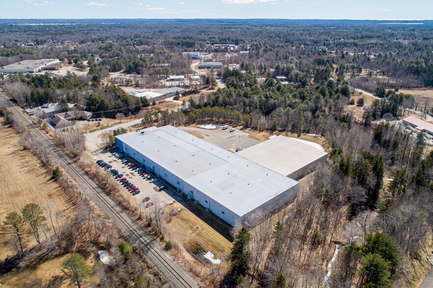 More Photos Of 43 Bibber Pky, Brunswick Manufacturing For Lease