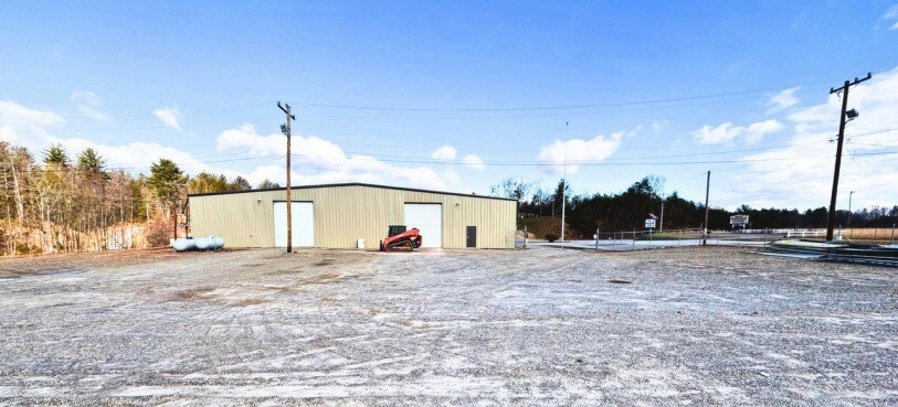 More Photos Of 5875 W US Highway 421, Wilkesboro Warehouse For Lease