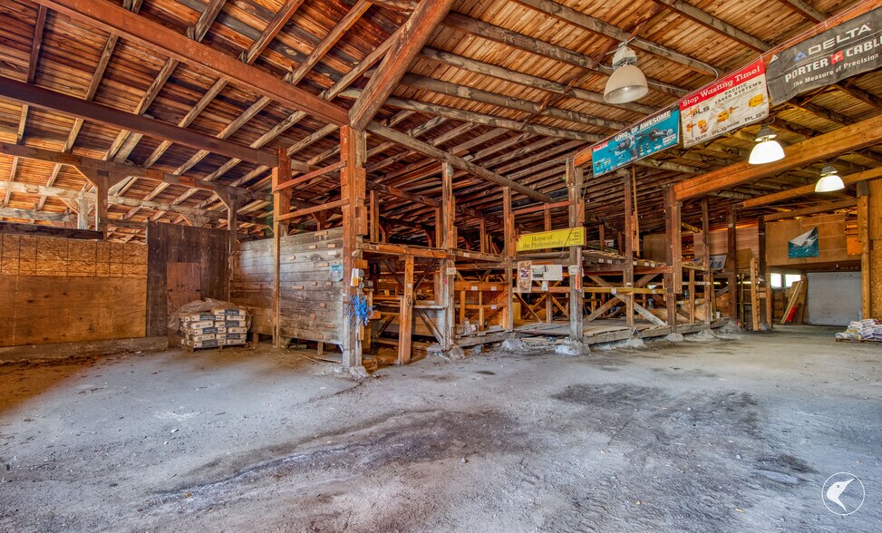 More Photos Of 6110 Sentinel Rd, Lake Placid Specialty For Sale