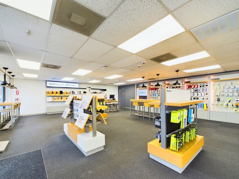 More Photos Of 4456 Manzanita Ave, Clearlake Storefront Retail Office For Sale