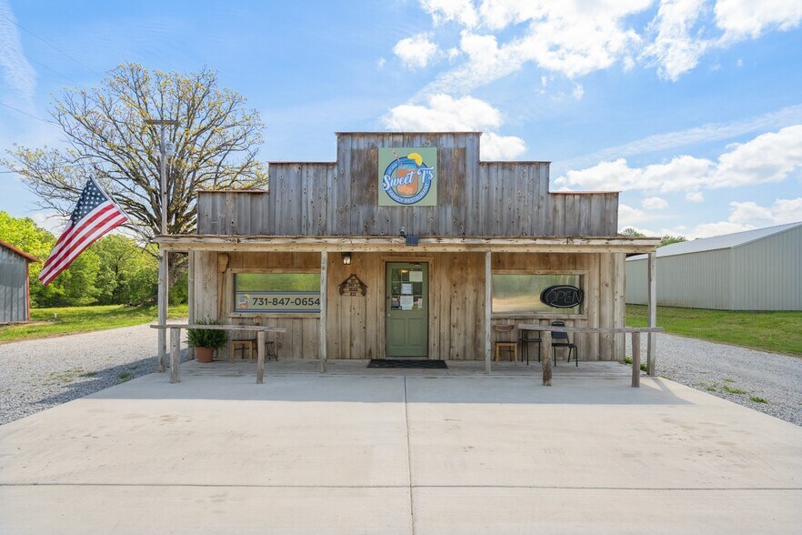 More Photos Of 2598 Tennessee Ave N, Parsons Storefront For Sale