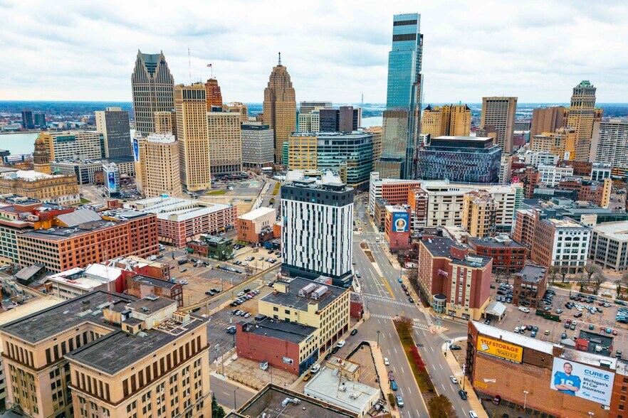 More Photos Of 440 Clinton St, Detroit Storefront Retail Office For Sale