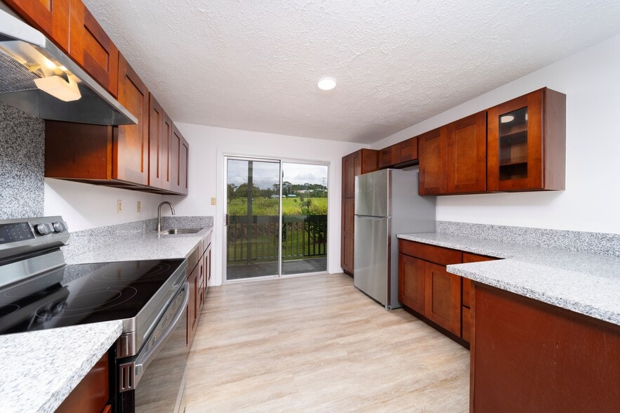 More Photos Of 230 Kapiolani St, Hilo Apartments For Sale