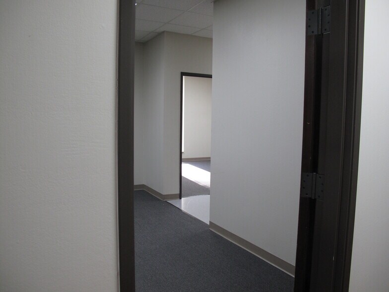 More Photos Of 531 N Portland Ave, Oklahoma City Warehouse For Lease