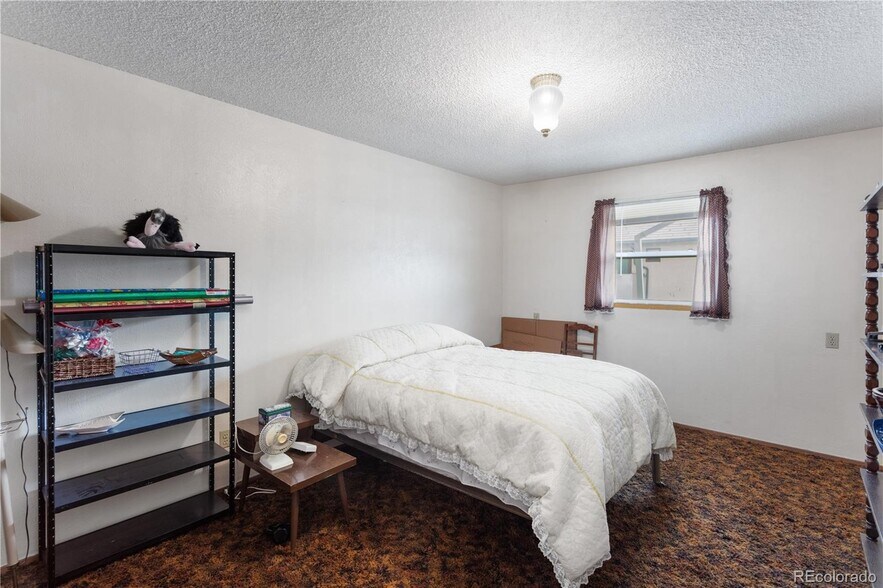 More Photos Of 202 Tabor St, Buena Vista General Retail For Sale