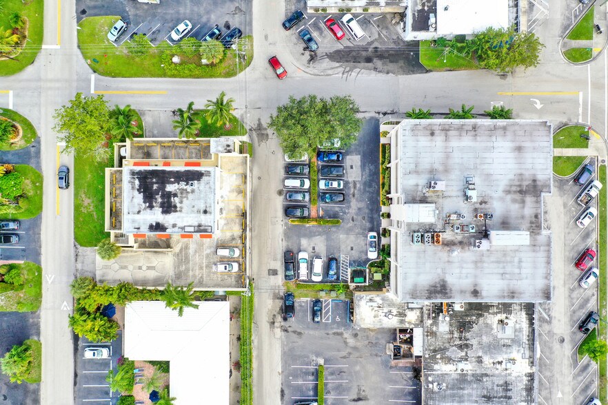 More Photos Of 2691 E Oakland Park Blvd, Fort Lauderdale Office Residential For Lease