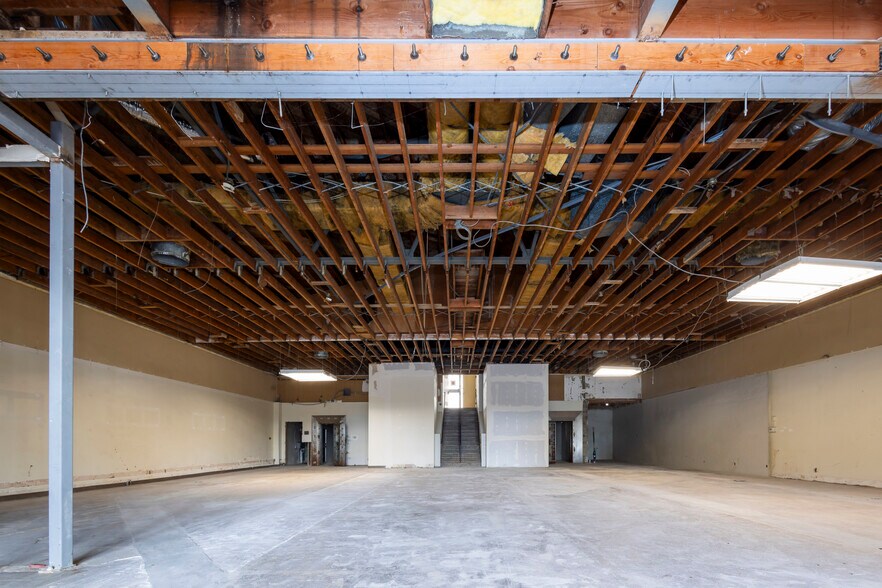 More Photos Of 22 Malaga Cove Plz, Palos Verdes Estates Restaurant For Sale